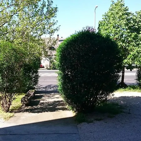 Lägenhet Vella Apartman